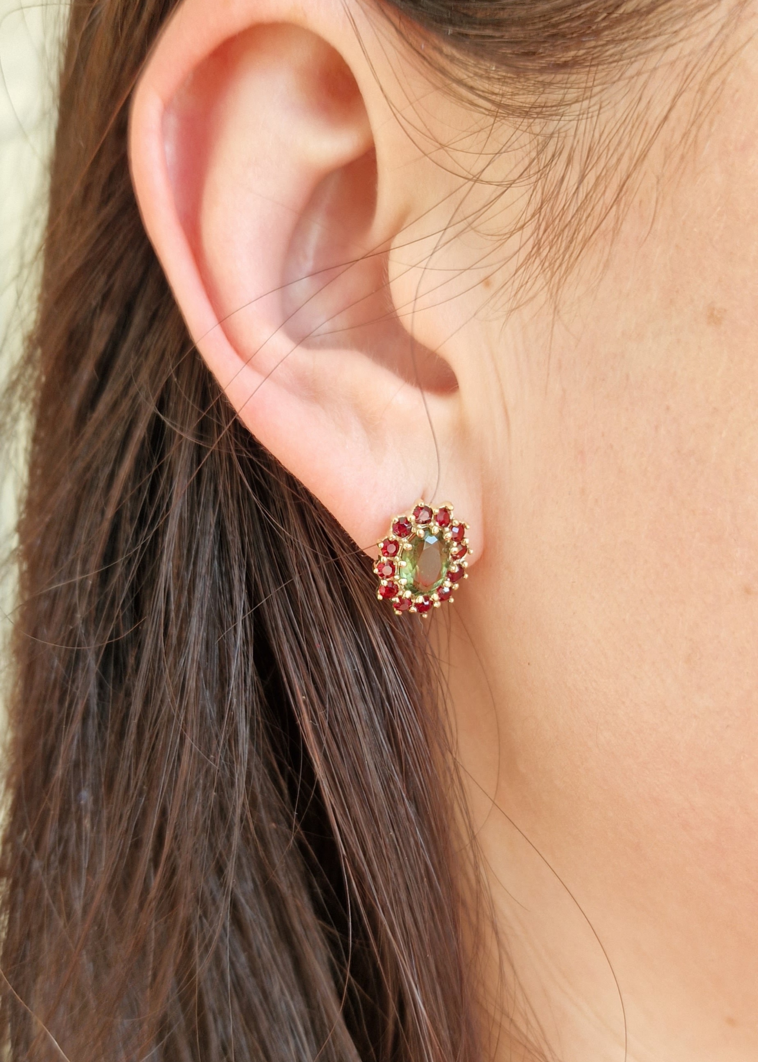 Brilliant camellia earrings】Two ways to wear red camellia